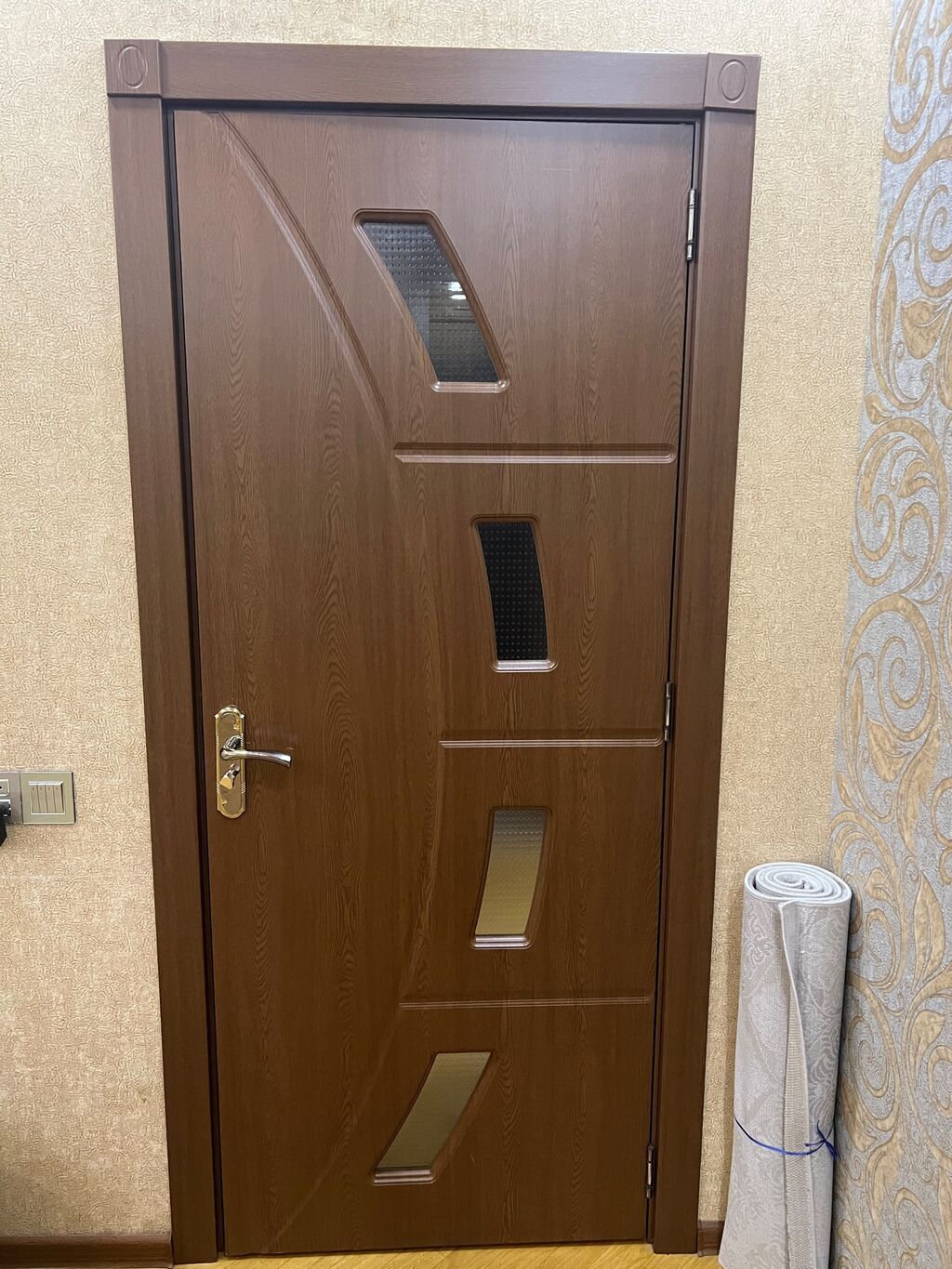 3 ədəd qapı Satilir 📍Olçu 80*2📍1 ədədi 45 azn✅ Unvan Kohnə gunəşli — Mallar, Bakı