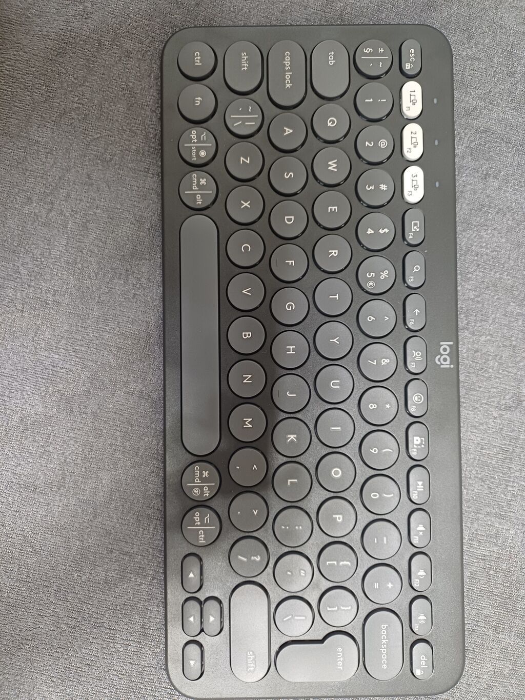 Logitech Pebble Keys 2 K380S simsiz klaviatura yenidir hediyye edilib — Elektronika, Bakı (3)