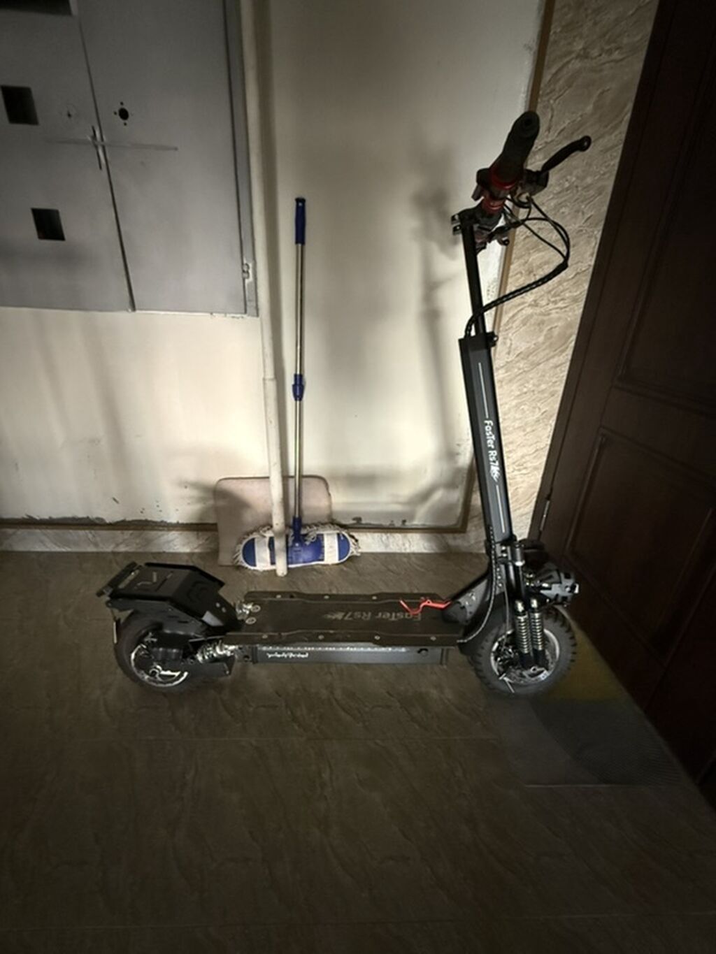 Güclü elektrikli skuter – off-road təkərlər və ikiqat amortizasiya ilə — Mallar, Masazır (5)