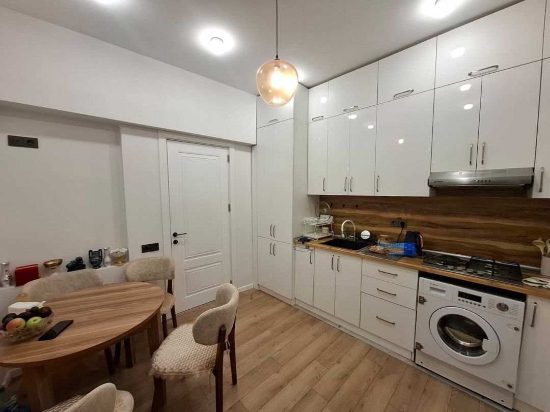 Satılır 4 otaqlı köhnə tikili 105 m² — Mənzil, Bakı (7)