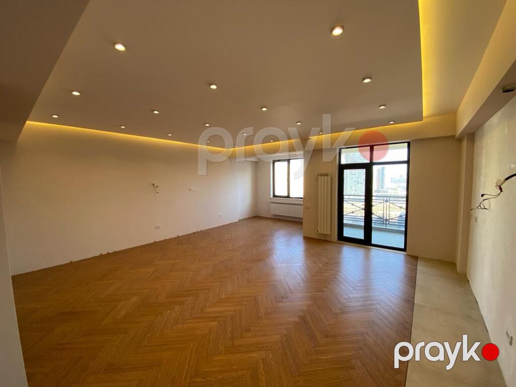 Satılır 5 otaqlı yeni tikili 216 m² — Mənzil, Bakı (8)