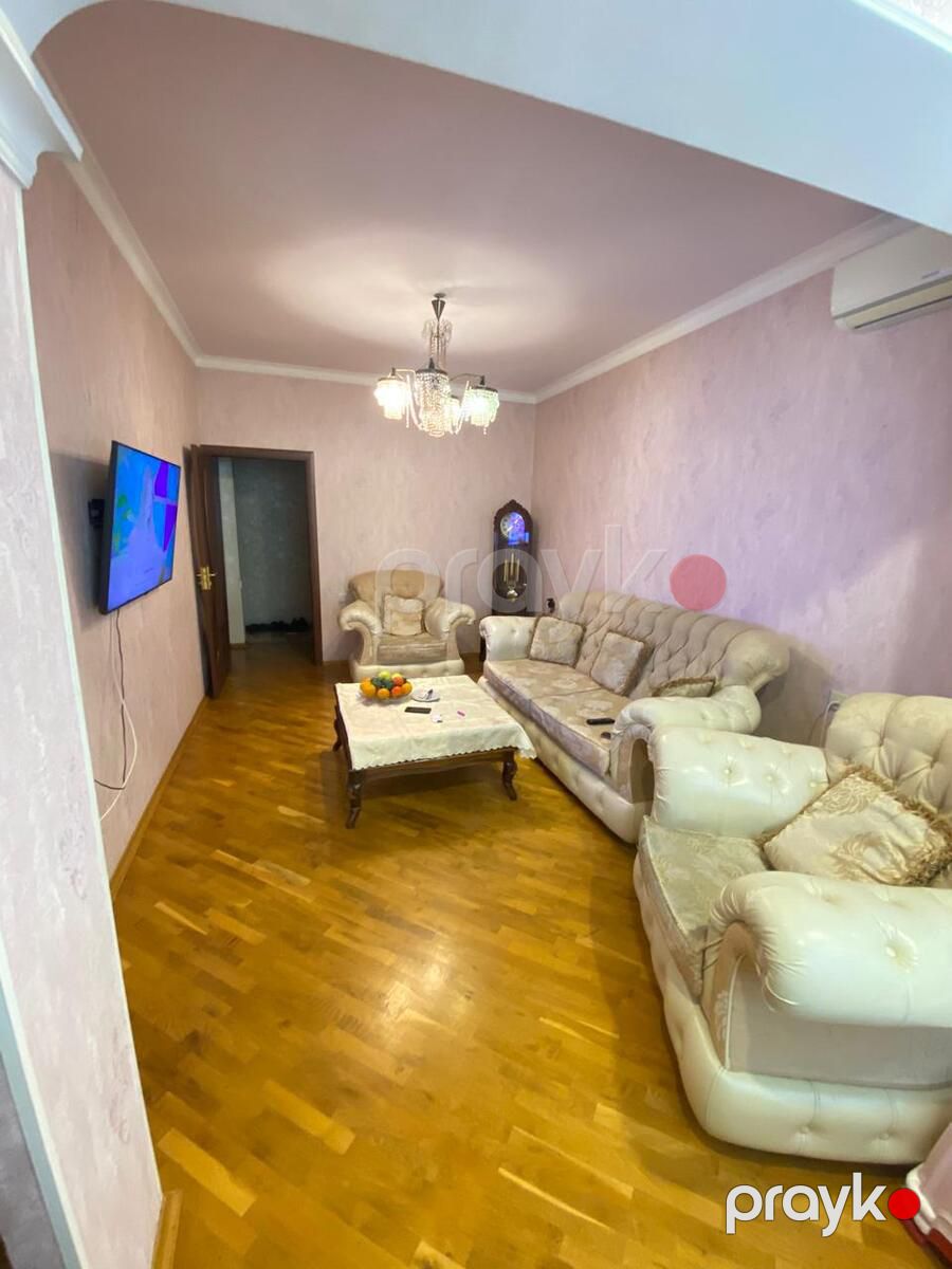 Satılır 4 otaqlı köhnə tikili 115 m² — Mənzil, Bakı (4)