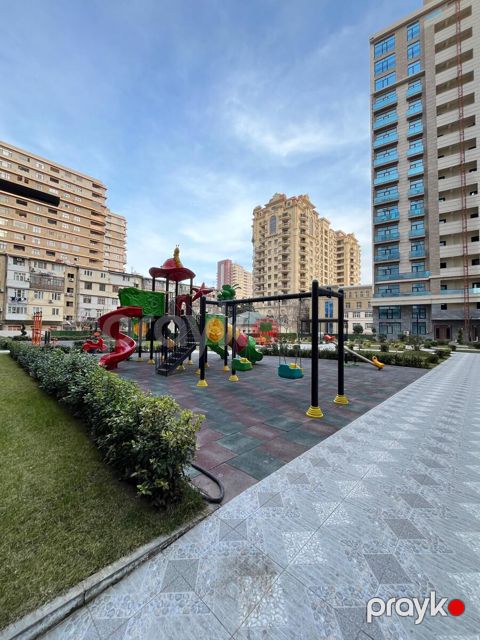 Satılır 4 otaqlı yeni tikili 160 m²