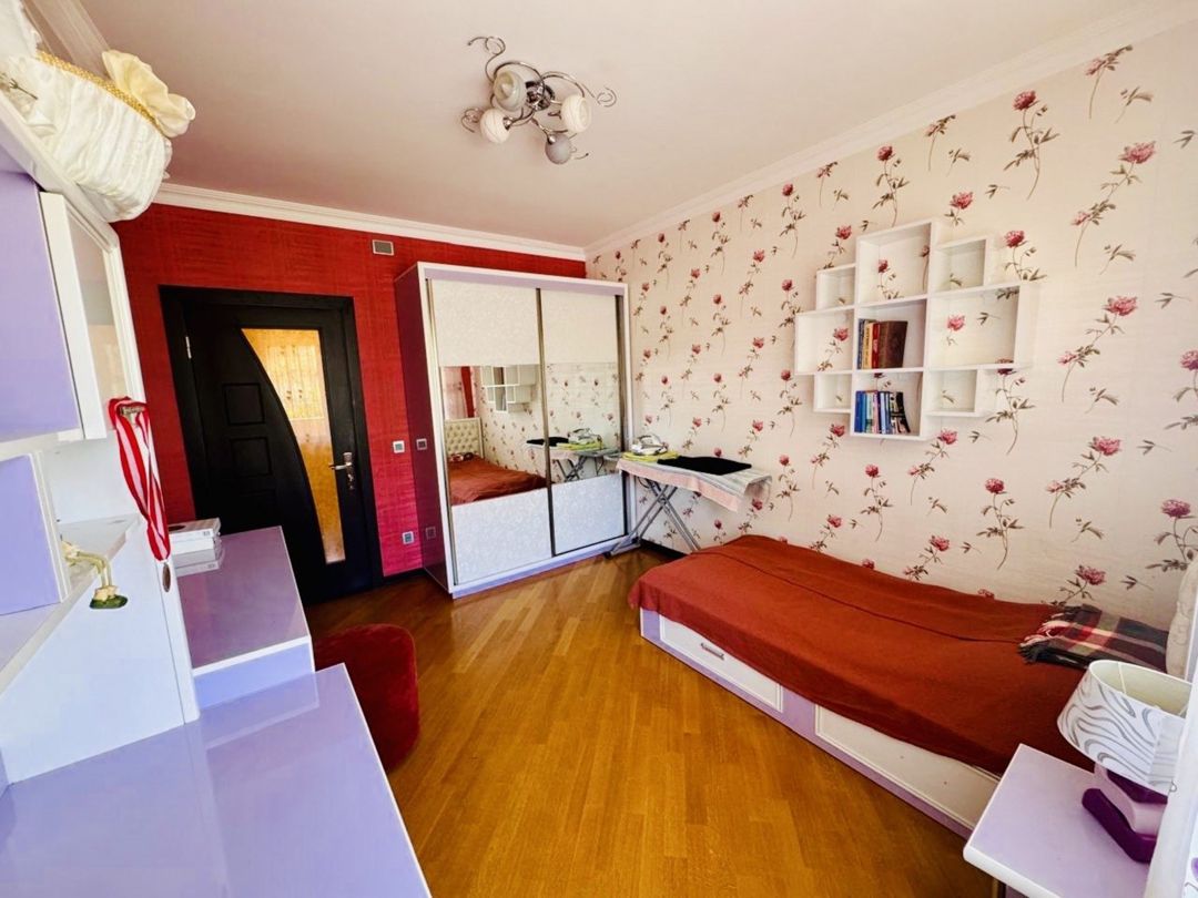 Satılır 5 otaqlı köhnə tikili 100 m² — Mənzil, Bakı (8)
