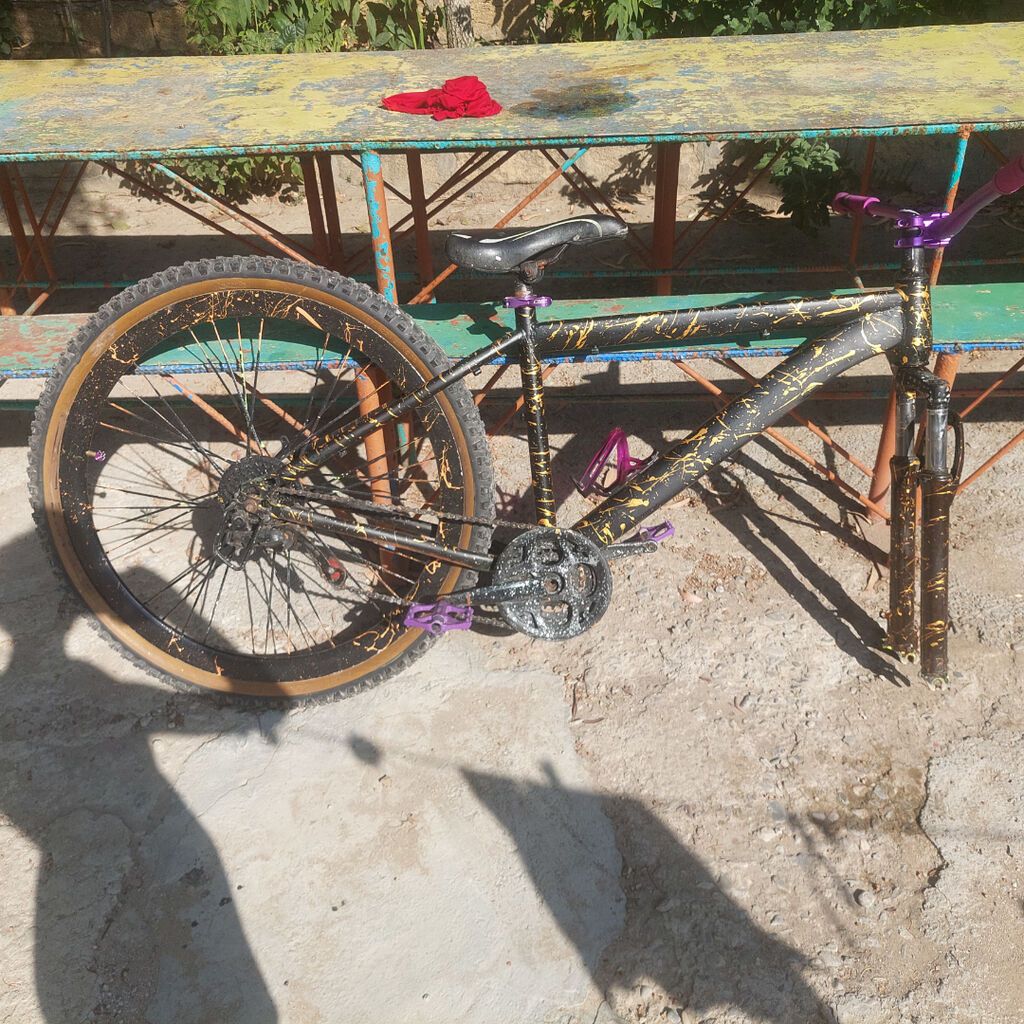 Salam gördüyün velosibed satılır yığılıb sürülmüyüb deye satılır ancaq — Mallar, Novxanı (5)