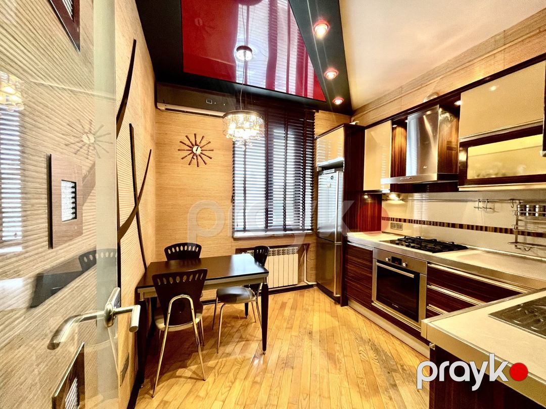 Satılır 3 otaqlı köhnə tikili 100 m² — Mənzil, Bakı (10)