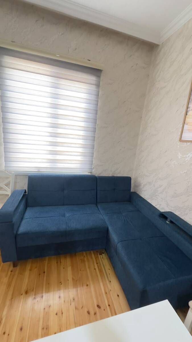 Künc divan — Mallar, Bakı