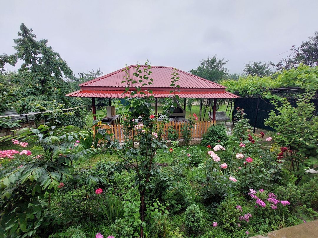 Həyət evi kirayə verilir, Quba r. — Daşınmaz əmlak, Quba