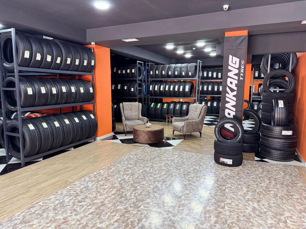 "PIRELLI PZero PZ4 Sports 99W XL" şinləri 245/40 R20 — Ehtiyat hissələri və aksesuarlar, Bakı (4)