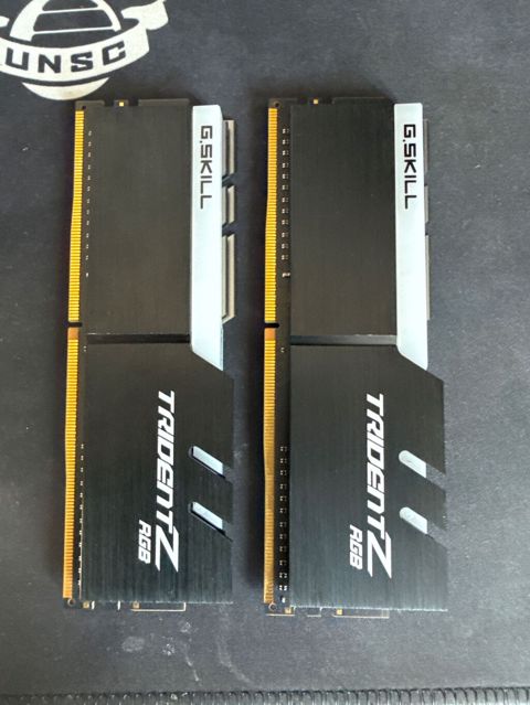 Operativ yaddaş (RAM) G.SKILL, 16 GB, 3200 Mhz, DDR4, PC üçün, İşlənmiş