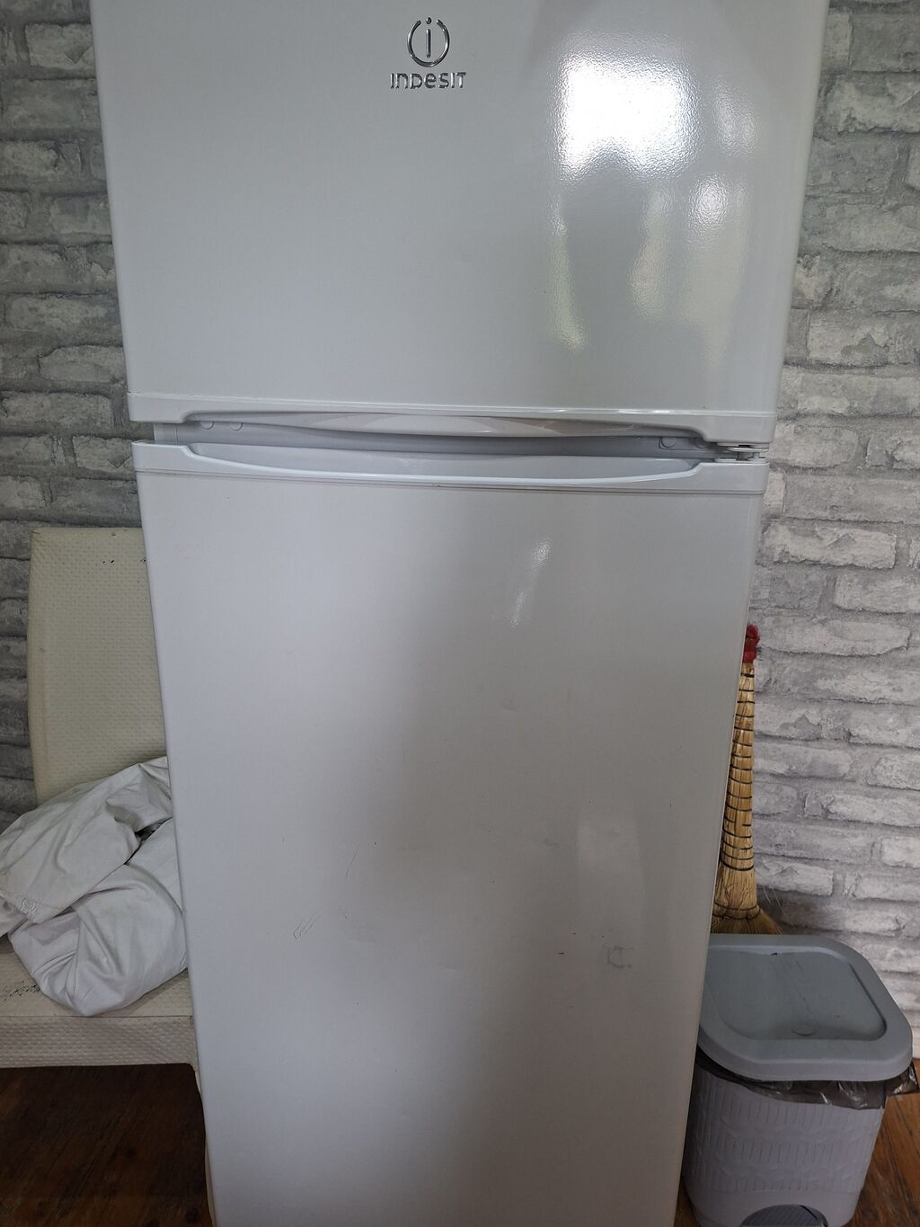 İşlənmiş 2 qapılı Indesit Soyuducu Satılır, rəng - Ağ — Soyuducular, Digah