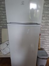 İşlənmiş 2 qapılı Indesit Soyuducu Satılır, rəng - Ağ — Товары