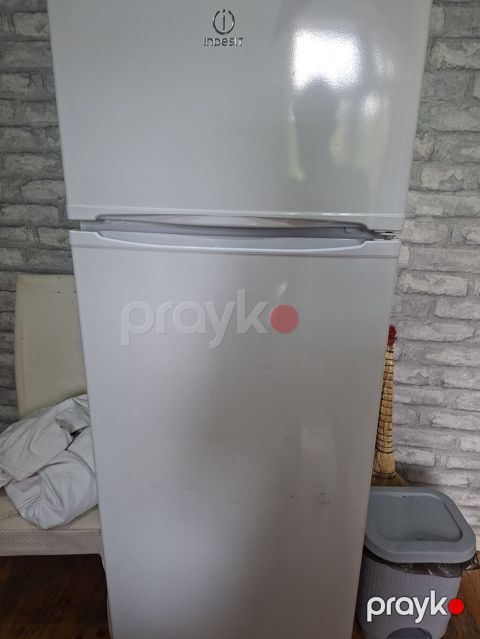 İşlənmiş 2 qapılı Indesit Soyuducu Satılır, rəng - Ağ