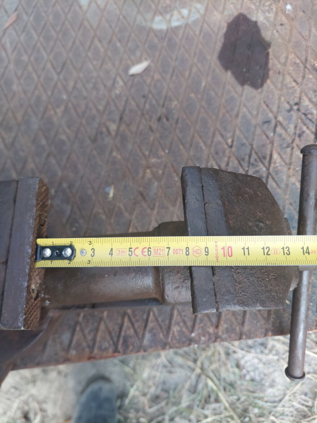Sənaye tipli dəzgah qısqacı (sıxacaq) - Material: tökmə dəmir, ağır — Alətlər, Bakı (3)