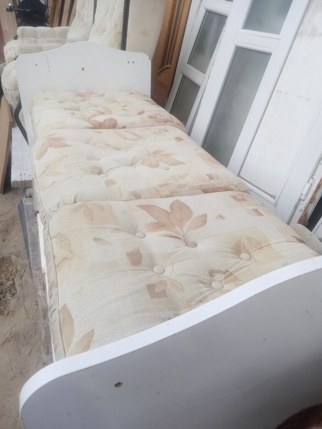 Çarpayı və yaxud oturaçaq — Mebel, Bakı (2)