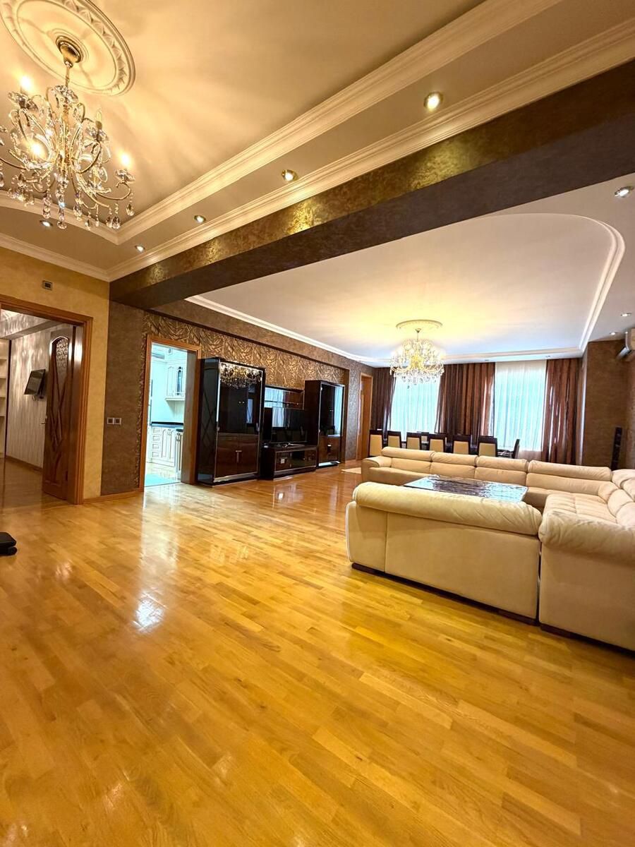 Satılır 5 otaqlı yeni tikili 280 m² — Mənzil, Bakı (4)
