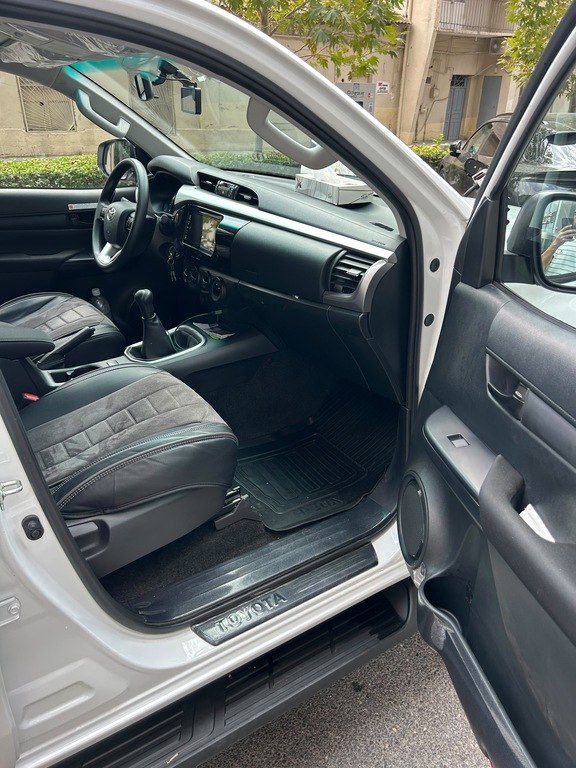Toyota Hilux, 2.4 L, 2024 il, 15 000 km — Avtomobillər, Bakı (5)