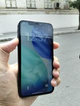 IPhone 11, Qara — Smartfonlar