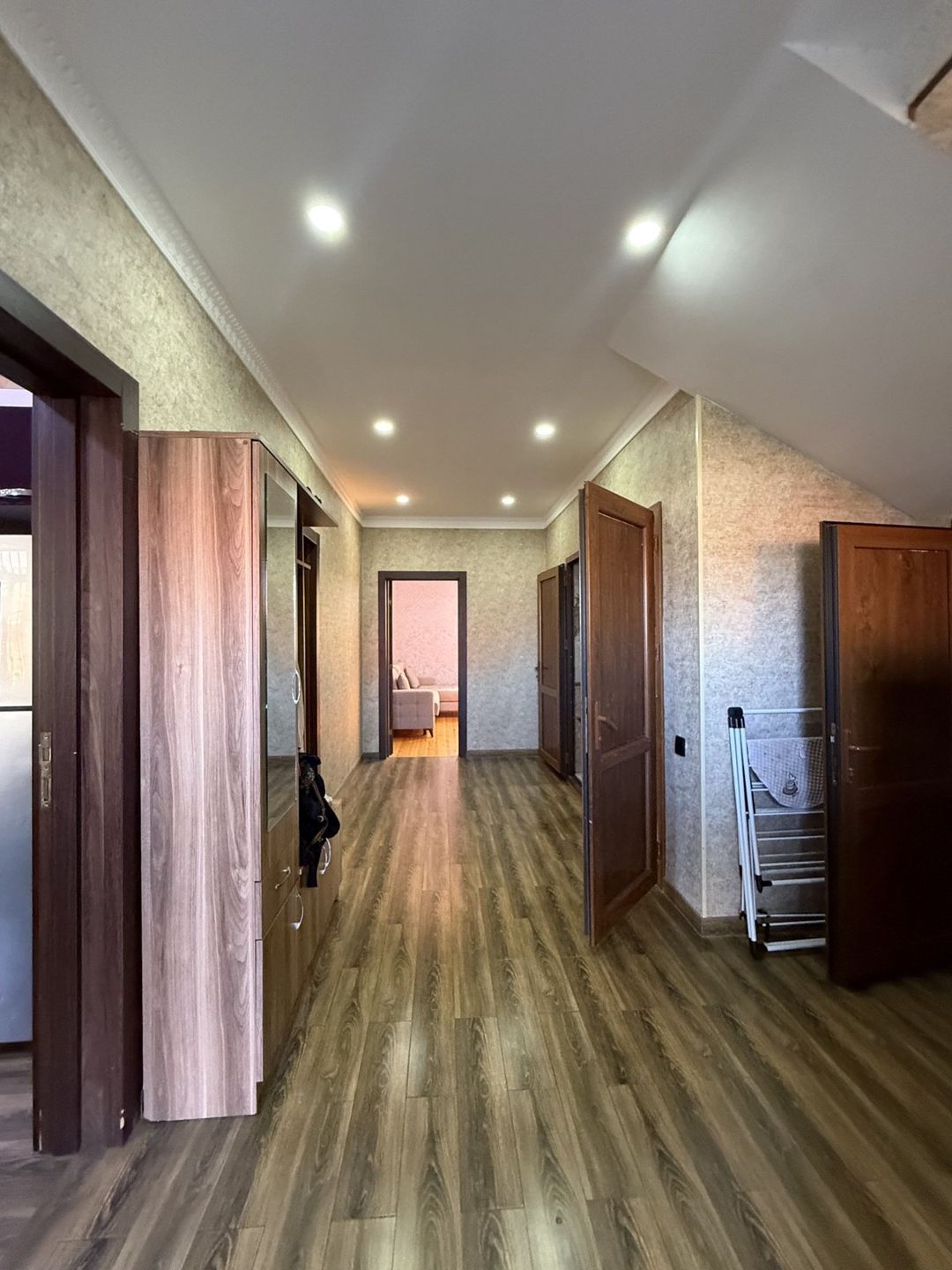 Satılır 6 otaqlı həyət evi/bağ evi 200 m² — Ev, villa, Bakı (8)