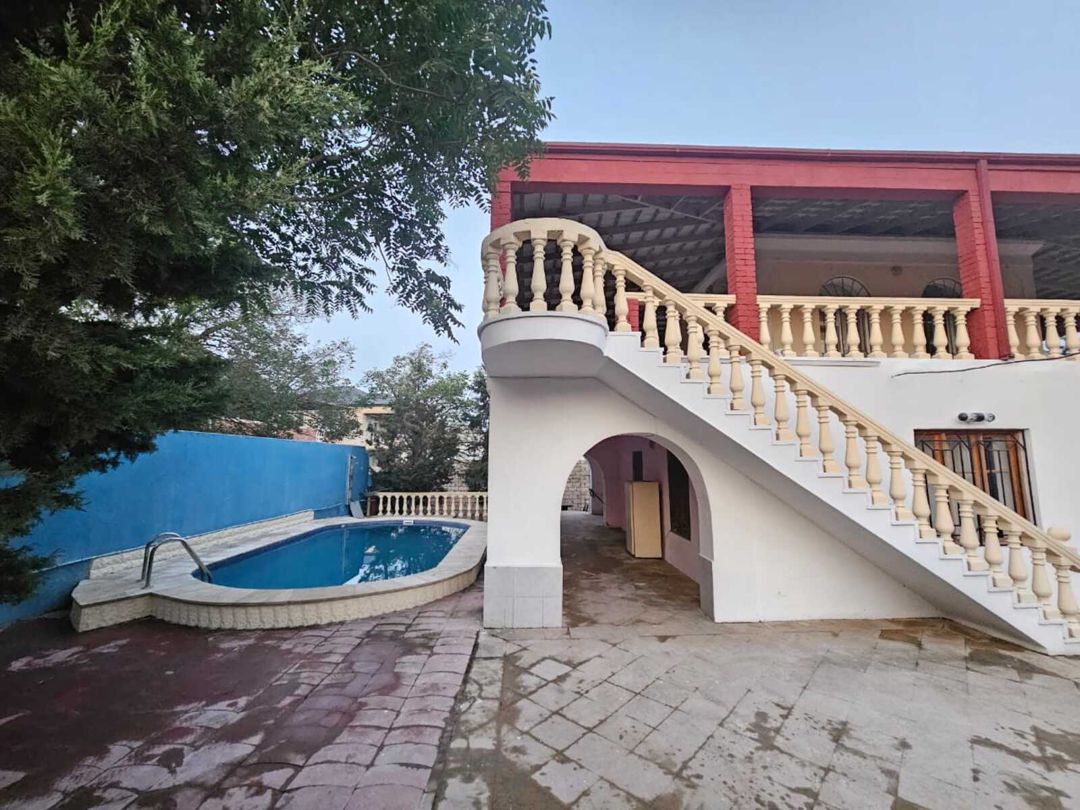 Satılır 4 otaqlı həyət evi/bağ evi 200 m² — Ev, villa, Bakı (5)