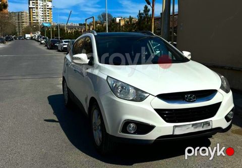 Hyundai ix35, 2.0 L, 2012 il, 256 000 km