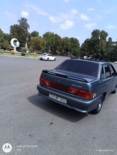 Lada Samara sedan - Kuzov: 4 qapılı sedan, boz/boz-yaşıl rəng - Model