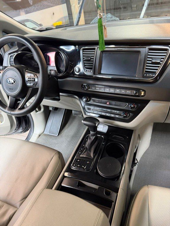 Kia Carnival, 2.2 L, 2017 il, 350 000 km — Avtomobillər, Bakı (5)