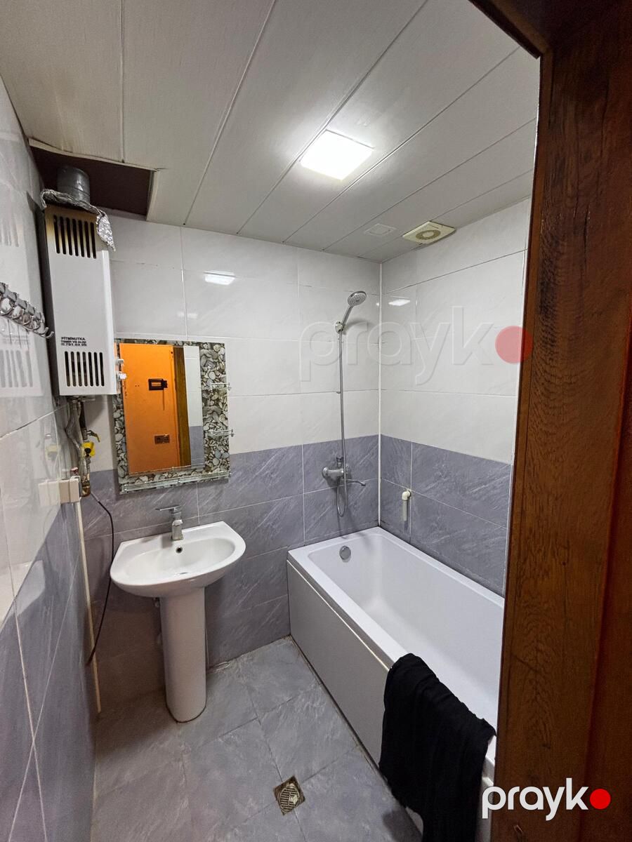 Satılır 3 otaqlı köhnə tikili 55 m² — Mənzil, Bakı (12)
