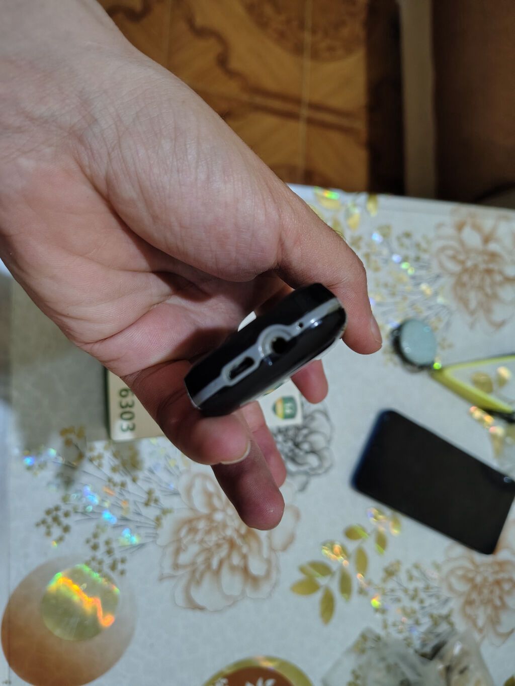 - Model: Realfone 6303 (qutusu ilə) - Şəbəkə: Dual SIM - Ekran: rəngli — Düymə telefonları, Bakı (8)