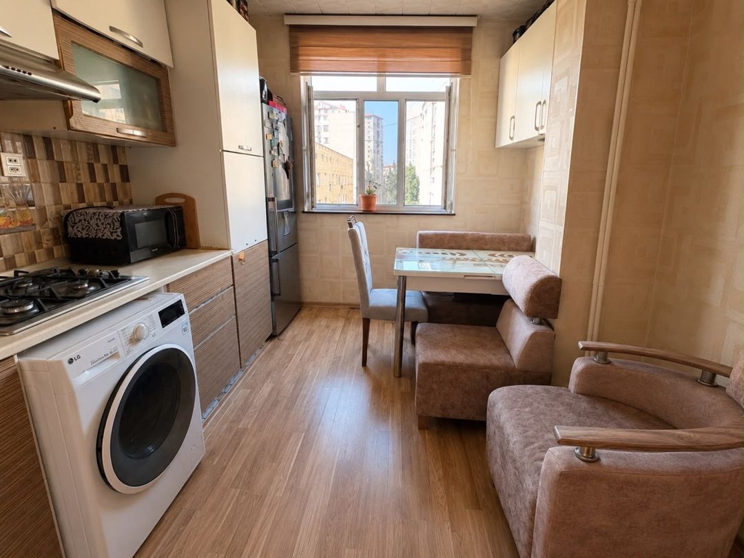Satılır 2 otaqlı köhnə tikili 60 m² — Mənzil, Bakı (9)
