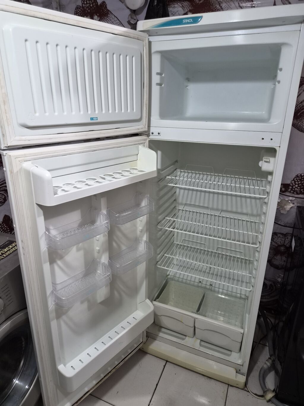 İşlənmiş 2 qapılı Stinol Soyuducu Satılır, rəng - Ağ — Soyuducular, Xırdalan (2)