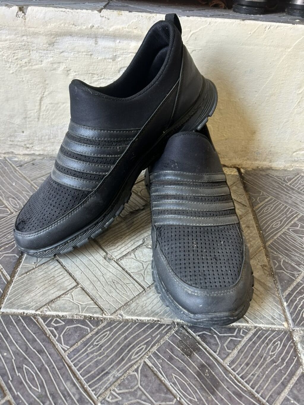 Qara rəngli kişi slip-on ayaqqabıları - Modell: Slip-on (bağsız) — Ayaqqabılar, Bakı (2)