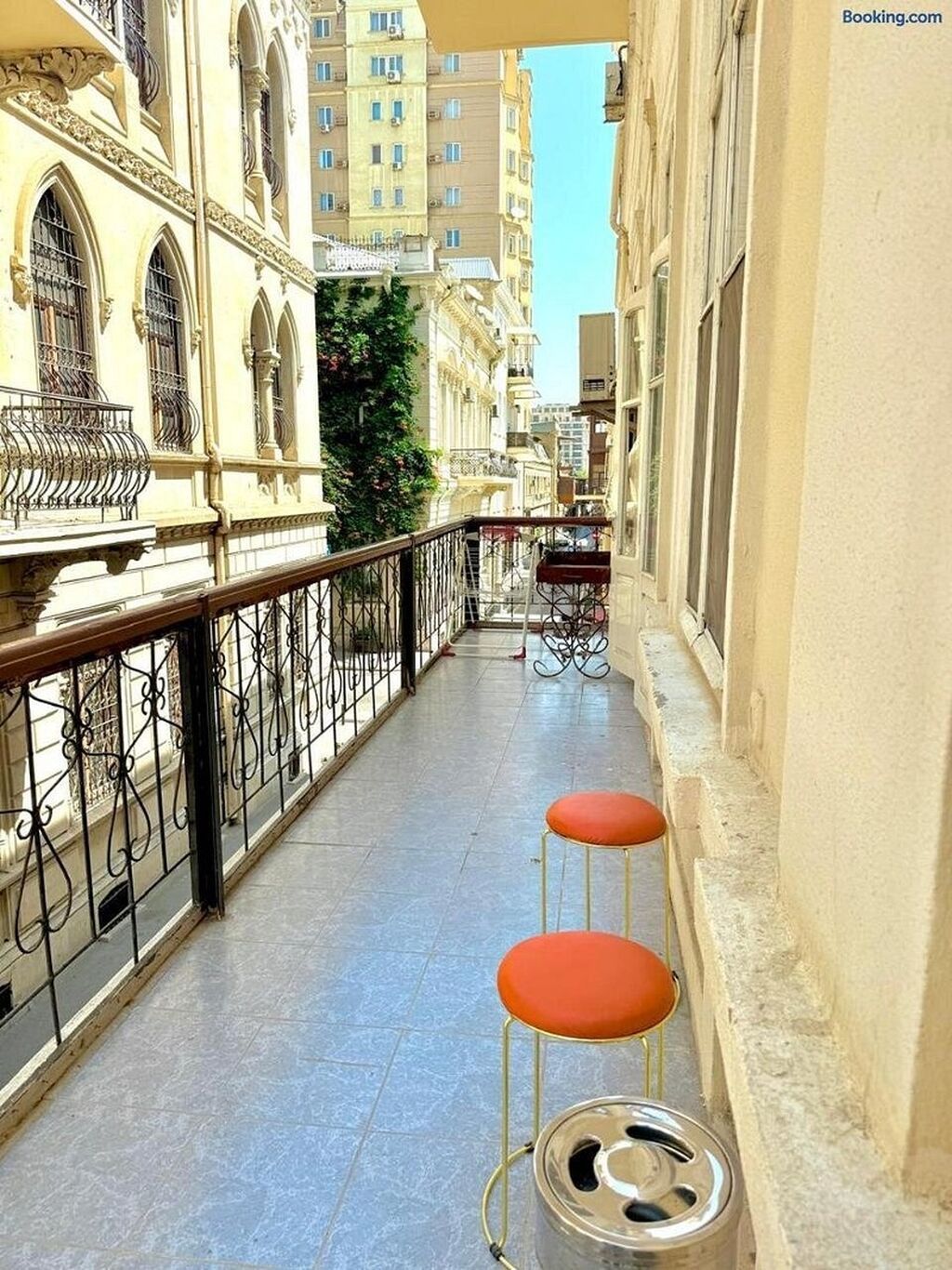 Camden Hostel – rahat və zövqlü yataqxana otağı • Klassik interyer — Daşınmaz əmlak, Bakı (3)