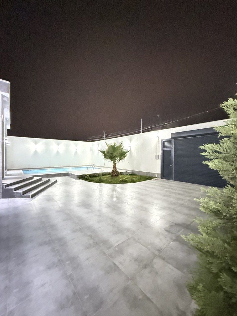 Satılır 4 otaqlı həyət evi/bağ evi 200 m² — Ev, villa, Bakı (6)