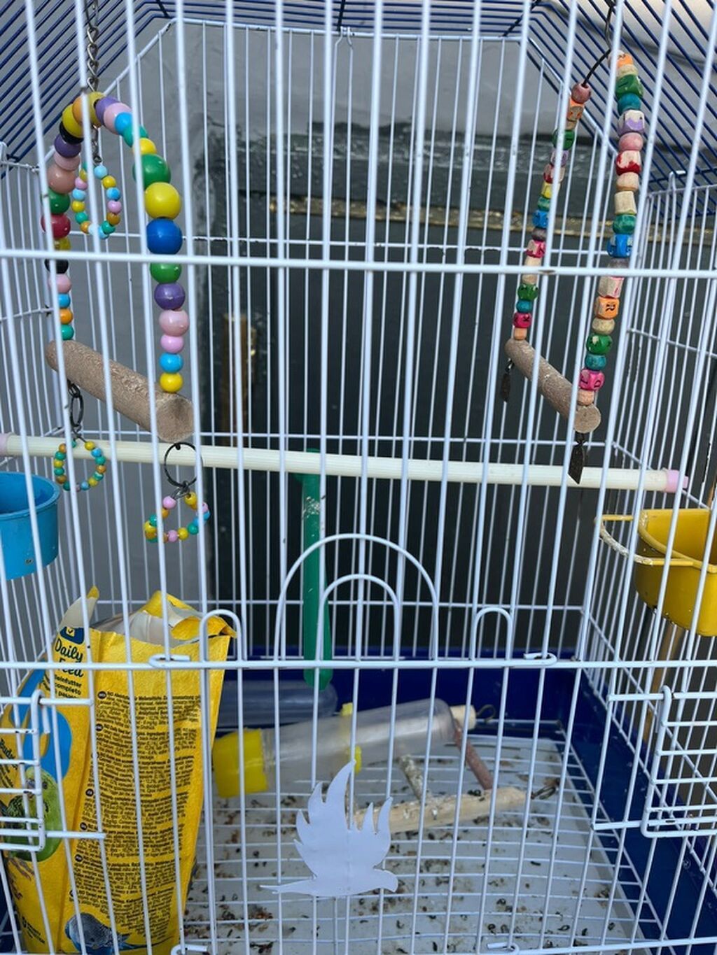 Quş qəfəsi dəsti - Material: metal barmaqlıqlar, möhkəm plastik