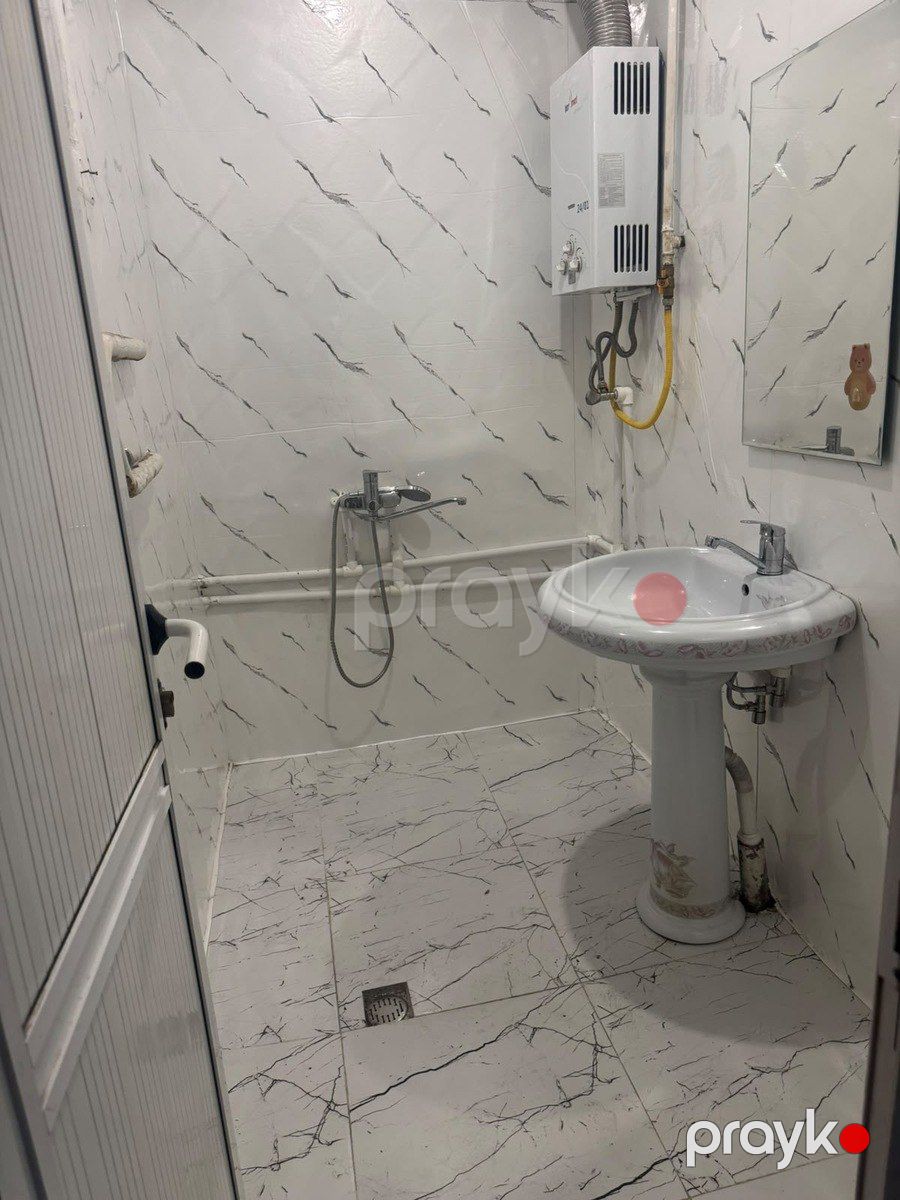 İcarəyə verilir 2 otaqlı köhnə tikili 65 m² — Mənzil, Bakı (11)