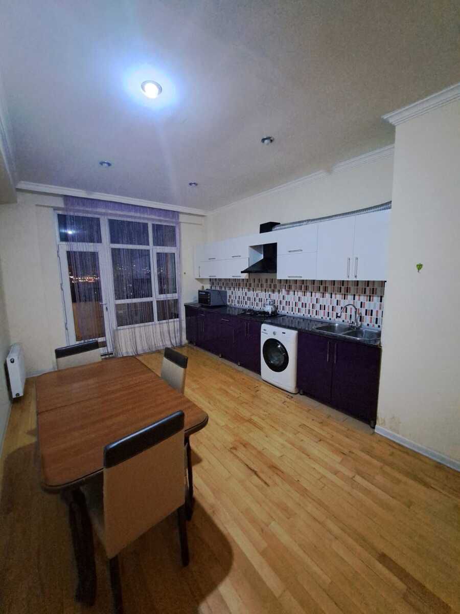 İcarəyə verilir 3 otaqlı yeni tikili 130 m² — Mənzil, Bakı (11)