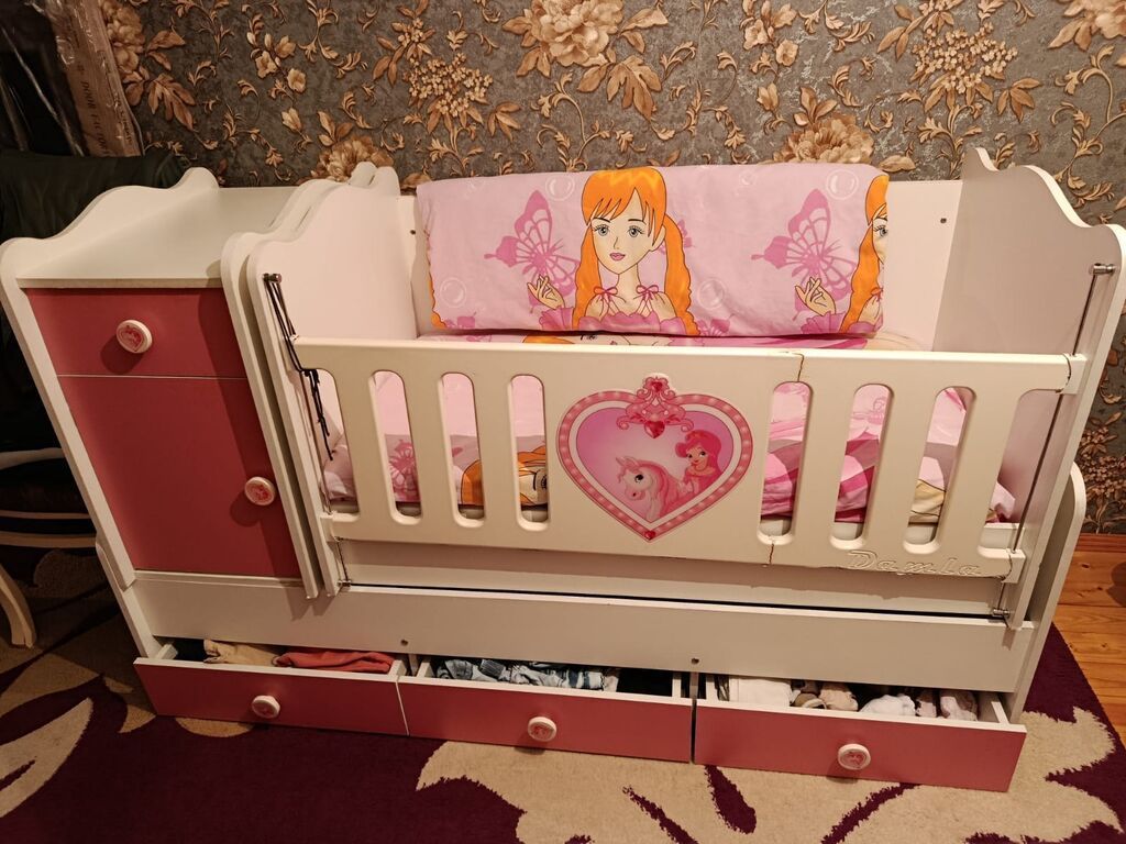 Qız üçün, İşlənmiş, Dördbucaq, Beşik, Dəst ilə, Matras ilə, Yellənmə mexanizmi ilə — Mebel, Mingəçevir (4)