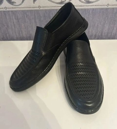 Məhsul: Kişi loaferi (qara rəng) - Model: Slip-on loafer - Material — Bakı