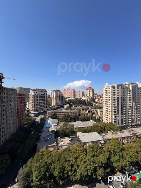 Satılır 4 otaqlı yeni tikili 135 m²