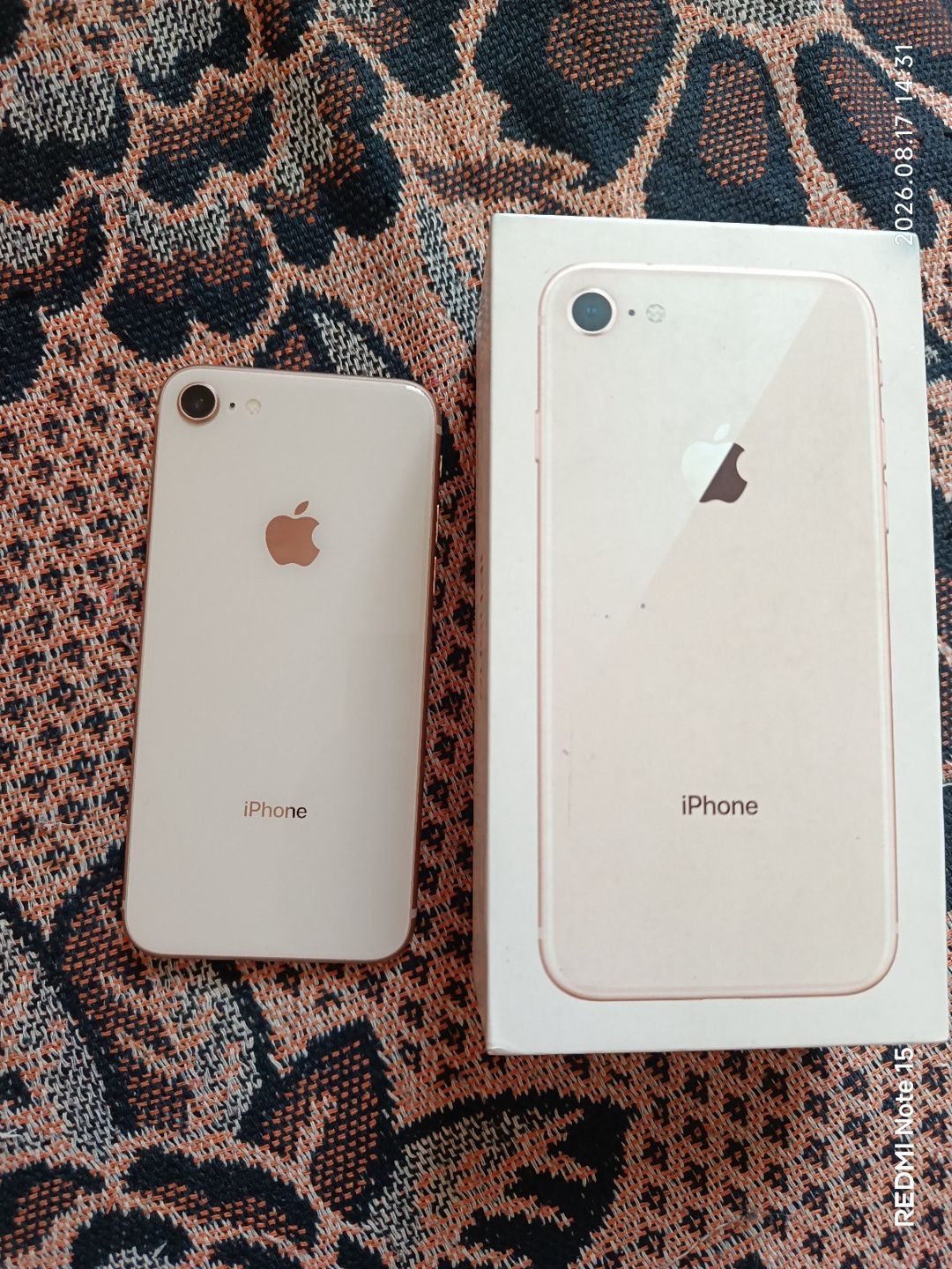 Apple iPhone 8 Gold 64GB — Mallar, Bakı