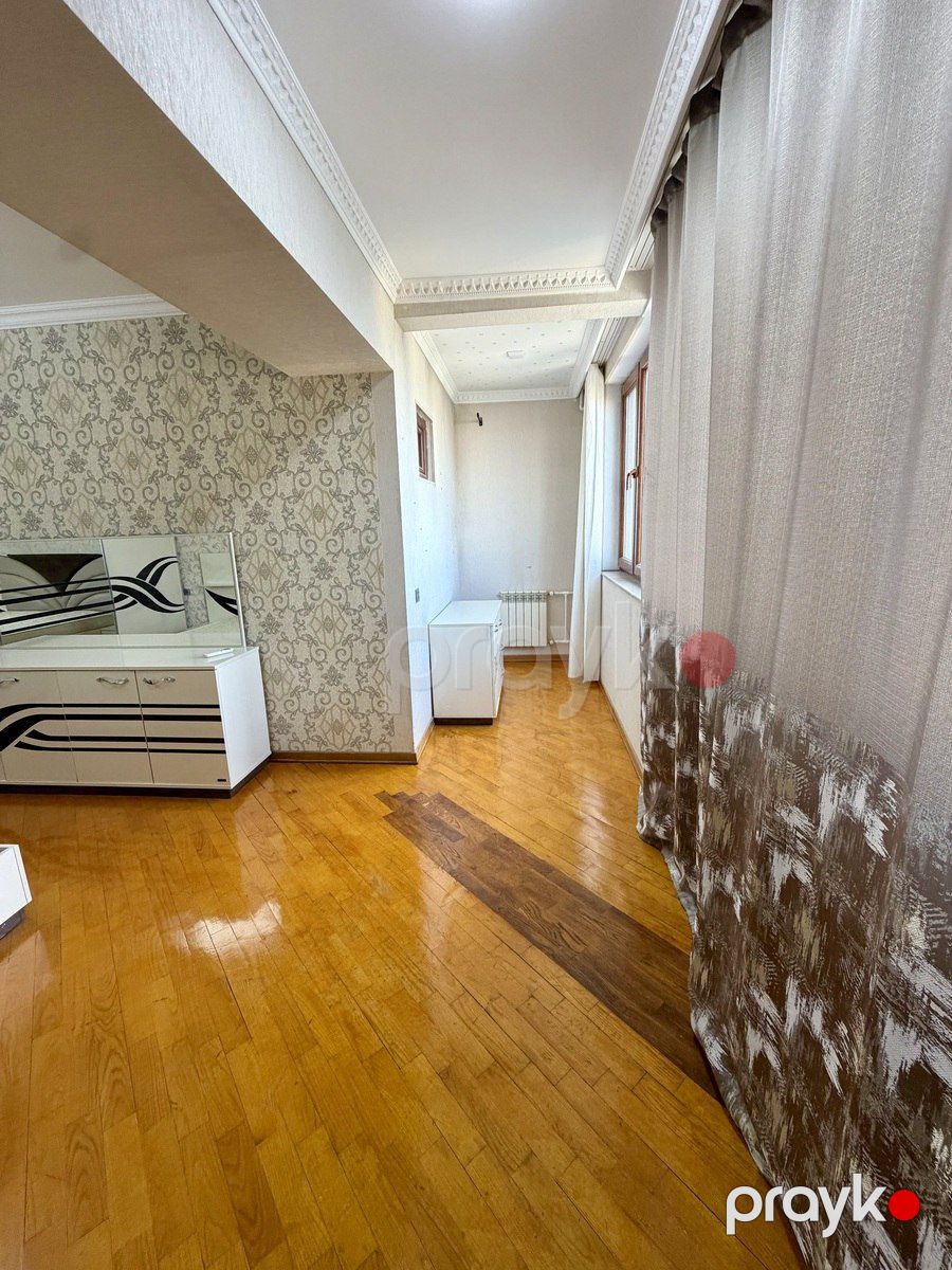 Satılır 2 otaqlı köhnə tikili 72 m² — Mənzil, Bakı (12)