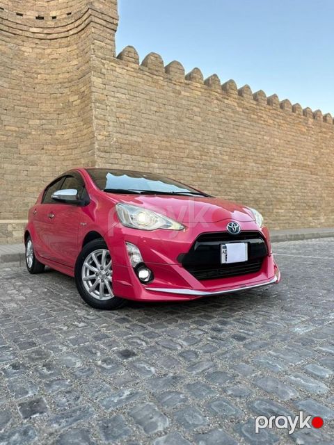 Toyota Aqua, 1.5 L, 0.9 kWh, 2016 il, 34 000 km