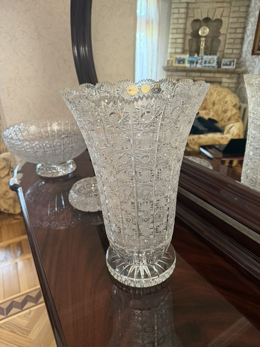 Bir vaza, Xrustal — Mallar, Bakı