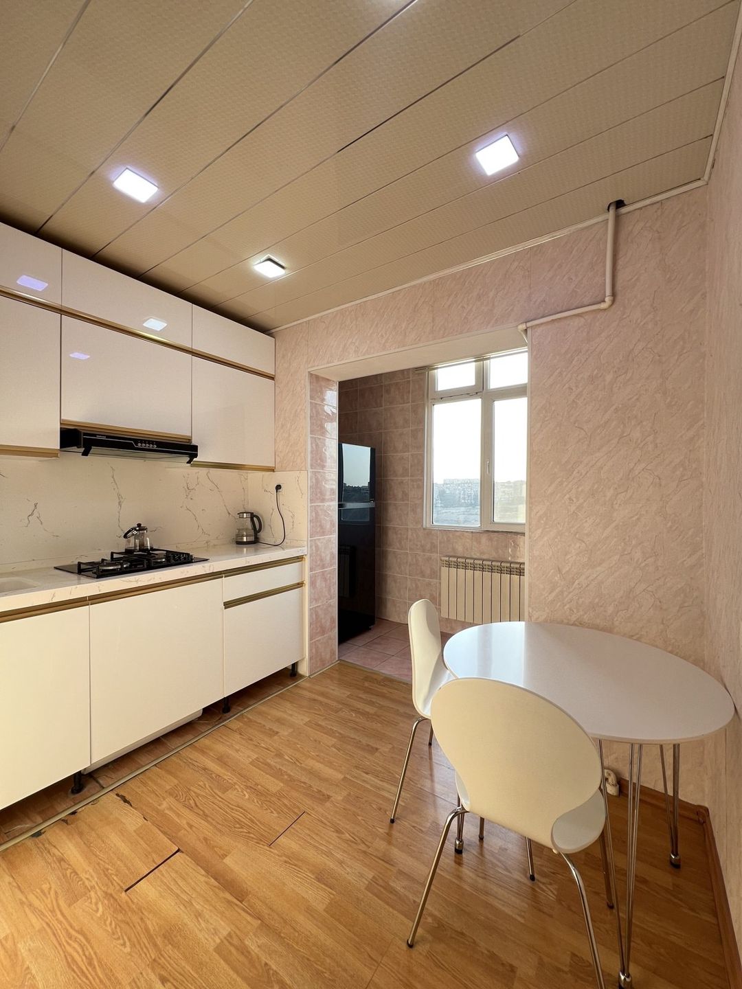 Satılır 2 otaqlı köhnə tikili 65 m² — Mənzil, Bakı (6)