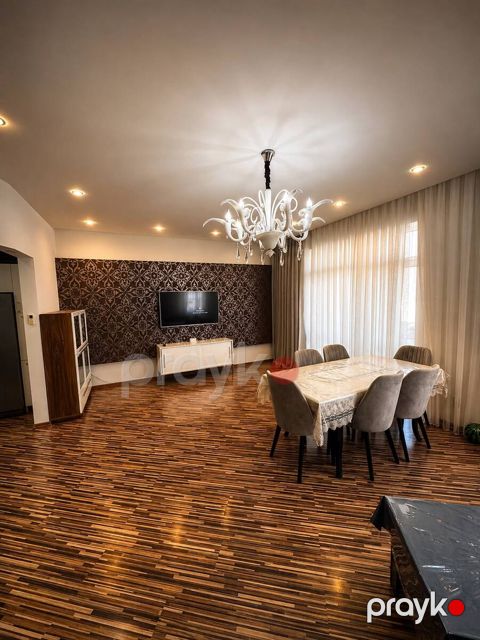 Satılır 3 otaqlı yeni tikili 120 m²