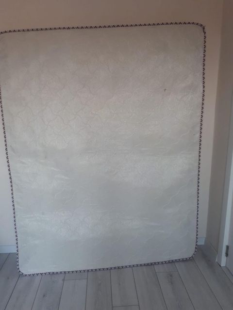 Matras Olcu 1.60*2 Qiynet 30 azn Unvan Qaracuxur Z🦋