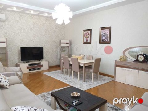 Satılır 4 otaqlı həyət evi/bağ evi 200 m²