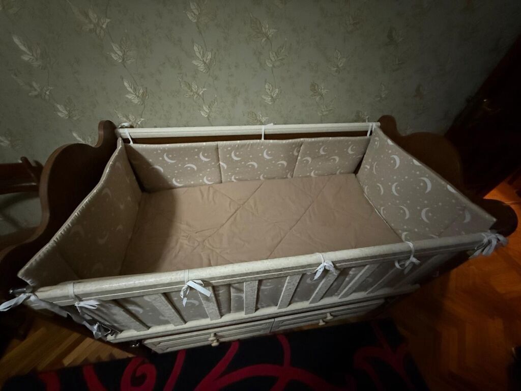 Uşaq beşiyi – taxta, şkaf çekmecəli model - Material: möhkəm — Mebel, Bakı (10)