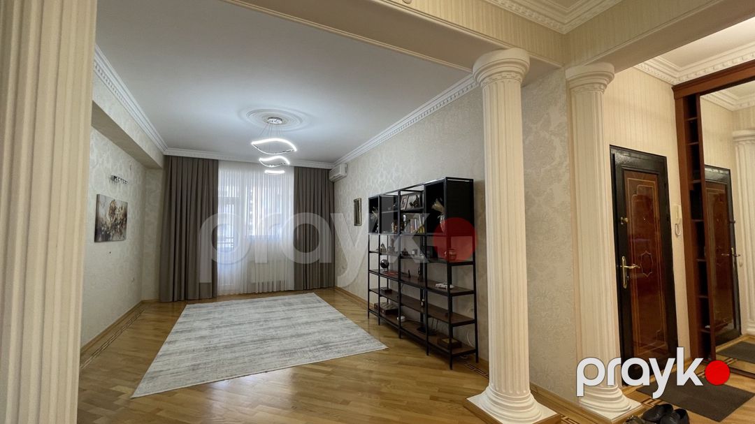 Satılır 8 otaqlı yeni tikili 300 m² — Mənzil, Bakı (10)